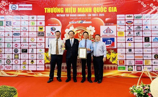 SAIGONBANK tự hào khi được vinh danh TOP 12 Thương hiệu mạnh Quốc gia  – Viet Nam Top Brand 2025